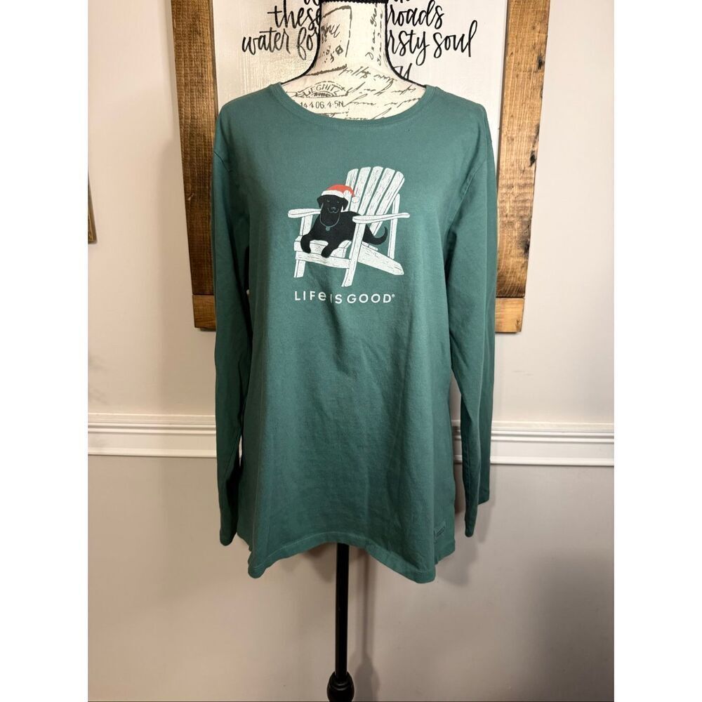 Life Is Good Women's Black Dog Lab Santa Hat Graphic Crusher Tee Sage Green Xl